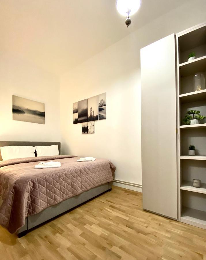 Republique Family Apartment Brașov Exterior foto